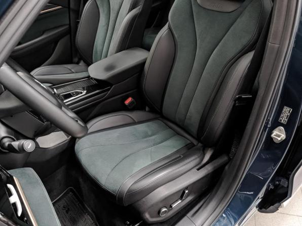Geely Monjaro I с пробегом 2023 года, цена 3 390 000 рублей, 44014 км, внедорожник, Автокод Объявления
