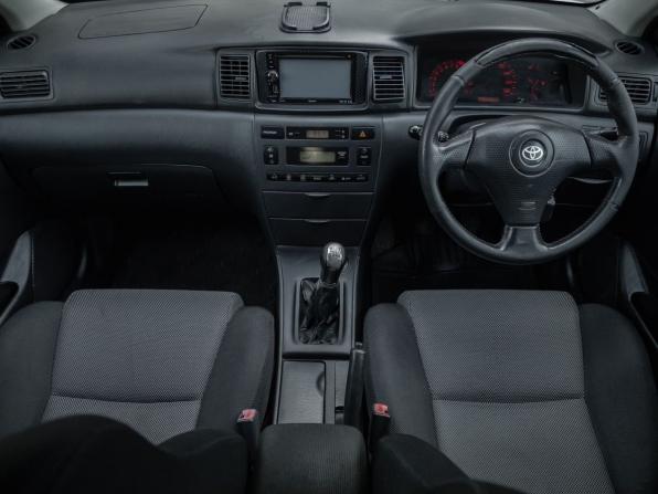 Toyota Allex I с пробегом 2002 года, цена 499 000 рублей, 300000 км, хэтчбек, Автокод Объявления