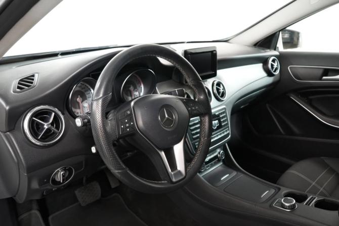 Mercedes-Benz GLA I (X156) с пробегом 2015 года, цена 2 700 000 рублей, 54365 км, внедорожник, Автокод Объявления