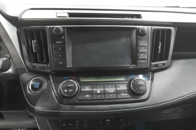 Toyota RAV4 IV (XA40) Рестайлинг с пробегом 2019 года, цена 2 609 000 рублей, 153000 км, внедорожник, Автокод Объявления