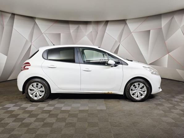 Peugeot 208 I с пробегом 2014 года, цена 529 000 рублей, 86721 км, хэтчбек, Автокод Объявления