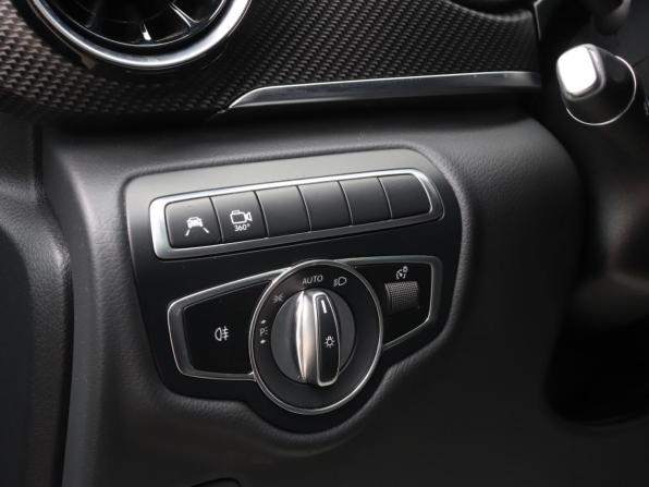 Mercedes-Benz V-Класс III (W447) Рестайлинг с пробегом 2023 года, цена 8 910 000 рублей, 6008 км, минивэн, Автокод Объявления