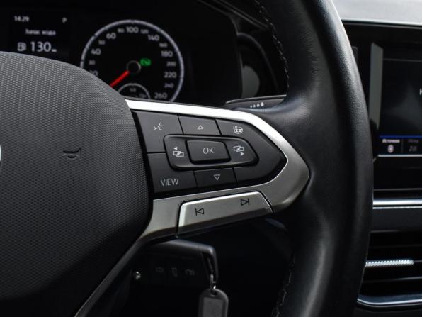 Volkswagen Polo VI с пробегом 2021 года, цена 1 730 000 рублей, 48357 км, лифтбек, Автокод Объявления
