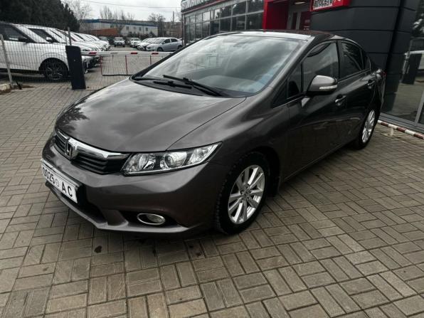 Honda Civic IX с пробегом 2012 года, цена 1 349 900 рублей, 206438 км, седан, Автокод Объявления