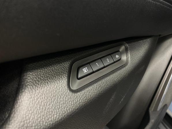 Cadillac Escalade IV с пробегом 2016 года, цена 4 250 000 рублей, 124513 км, внедорожник, Автокод Объявления