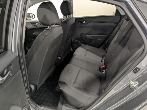 Hyundai Solaris II с пробегом 2019 года, цена 1 370 000 рублей, 89075 км, седан, Автокод Объявления