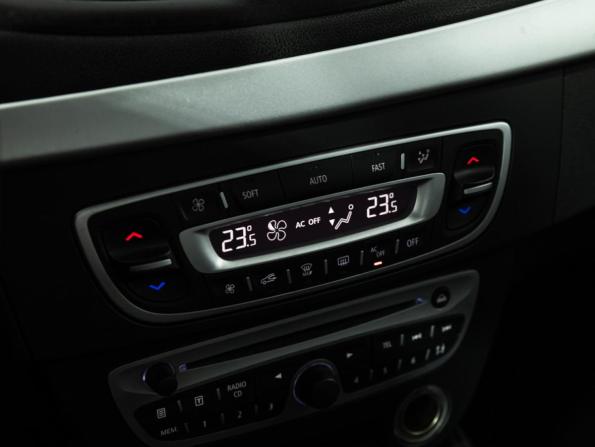 Renault Megane III с пробегом 2011 года, цена 579 585 рублей, 260930 км, хэтчбек, Автокод Объявления