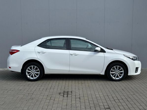 Toyota Corolla XI (E160 E170 E180) с пробегом 2013 года, цена 1 640 000 рублей, 69572 км, седан, Автокод Объявления