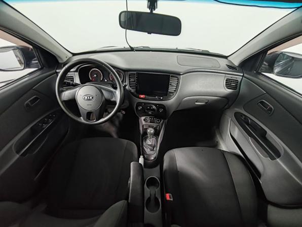 Kia Rio II Рестайлинг с пробегом 2009 года, цена 399 000 рублей, 310271 км, седан, Автокод Объявления