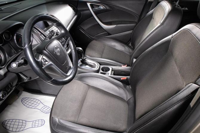 Opel Astra J Рестайлинг с пробегом 2012 года, цена 799 000 рублей, 157081 км, хэтчбек, Автокод Объявления