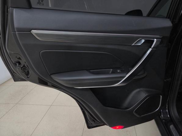 Geely Atlas Pro с пробегом 2024 года, цена 2 250 000 рублей, 49064 км, внедорожник, Автокод Объявления