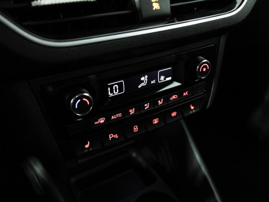 Volkswagen Polo VI Санкт-Петербург  - изображение 19