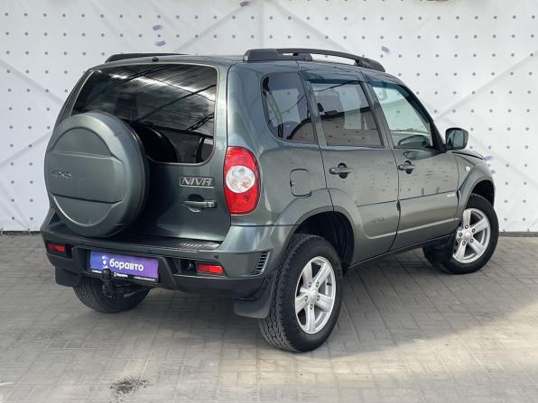 Chevrolet Niva I Рестайлинг с пробегом 2017 года, цена 790 000 рублей, 100347 км, внедорожник, Автокод Объявления