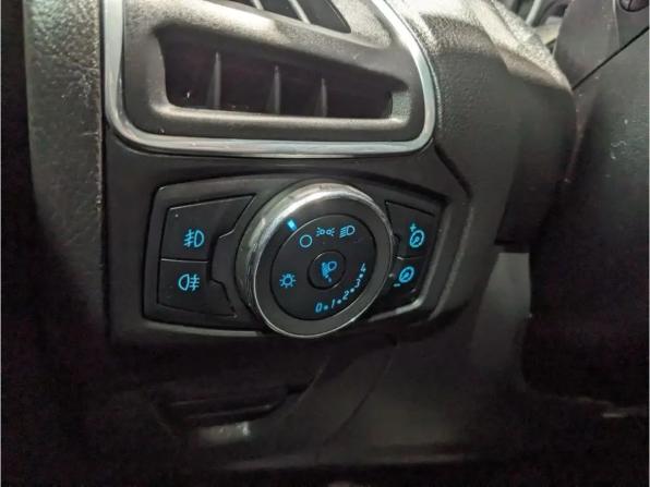 Ford Focus III с пробегом 2011 года, цена 650 000 рублей, 192328 км, хэтчбек, Автокод Объявления