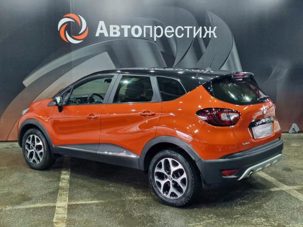 Renault Kaptur I с пробегом 2016 года, цена 1 240 000 рублей, 134901 км, внедорожник, Автокод Объявления
