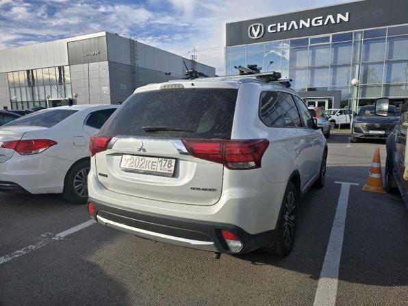 Mitsubishi Outlander III Рестайлинг 2 с пробегом 2016 года, цена 1 799 000 рублей, 152151 км, внедорожник, Автокод Объявления