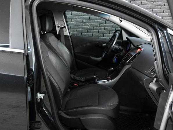 Opel Astra J с пробегом 2011 года, цена 750 000 рублей, 160313 км, хэтчбек, Автокод Объявления