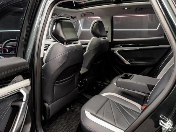 Geely Atlas II с пробегом 2024 года, цена 2 850 000 рублей, 43903 км, внедорожник, Автокод Объявления