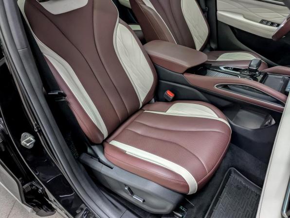 Geely Monjaro I с пробегом 2023 года, цена 2 735 000 рублей, 89462 км, внедорожник, Автокод Объявления