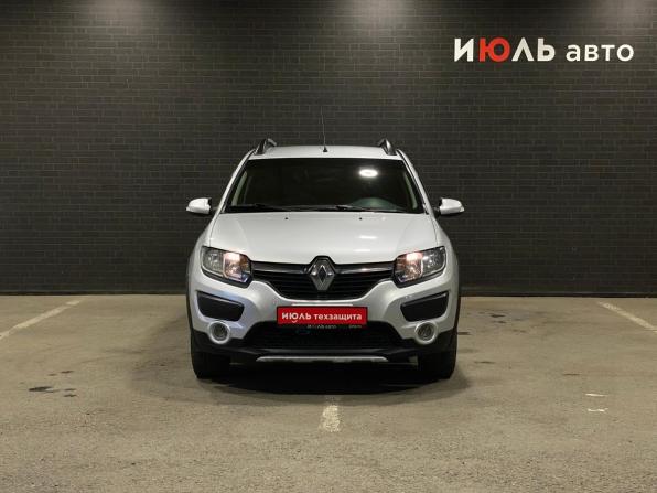 Renault Sandero II с пробегом 2017 года, цена 990 000 рублей, 94680 км, хэтчбек, Автокод Объявления