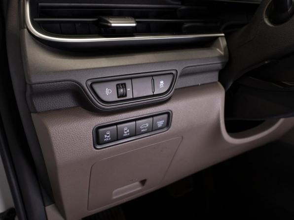 Kia Carnival IV Рестайлинг с пробегом 2023 года, цена 5 200 000 рублей, 59611 км, минивэн, Автокод Объявления
