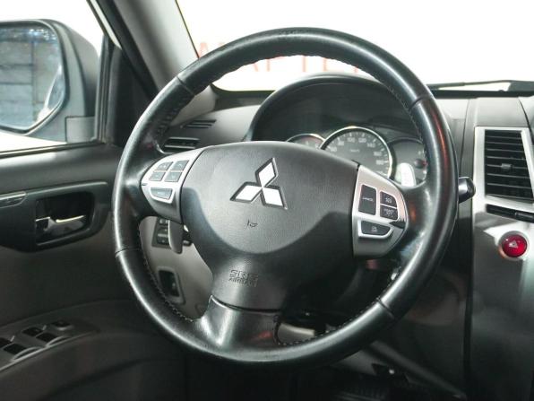 Mitsubishi Pajero Sport II Рестайлинг с пробегом 2014 года, цена 1 599 000 рублей, 277277 км, внедорожник, Автокод Объявления