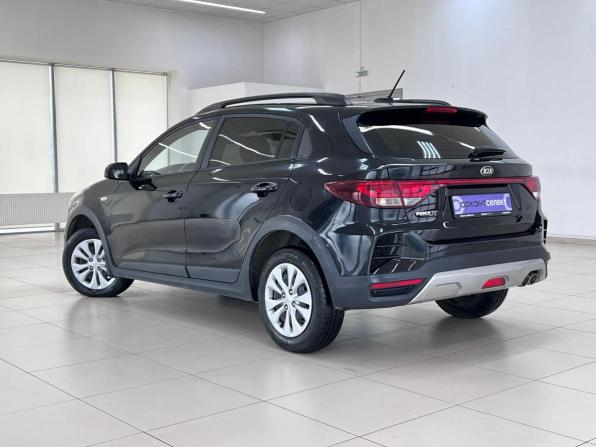 Kia Rio IV Рестайлинг с пробегом 2021 года, цена 1 675 000 рублей, 54726 км, хэтчбек, Автокод Объявления