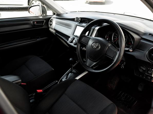 Toyota Corolla XI (E160 E170) Рестайлинг 2 с пробегом 2019 года, цена 1 300 000 рублей, 94245 км, универсал, Автокод Объявления