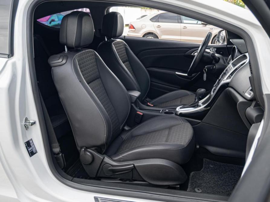 Opel Astra J Рестайлинг Краснодар  - изображение 8