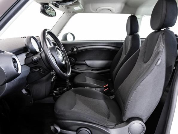 Mini Hatch II (R56) Рестайлинг с пробегом 2011 года, цена 849 000 рублей, 210254 км, хэтчбек, Автокод Объявления
