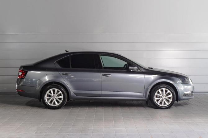 Skoda Octavia III (A7) Рестайлинг с пробегом 2018 года, цена 1 807 000 рублей, 66000 км, лифтбек, Автокод Объявления