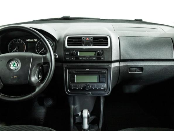 Skoda Fabia II с пробегом 2008 года, цена 579 585 рублей, 142518 км, хэтчбек, Автокод Объявления