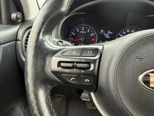 Kia Rio IV с пробегом 2019 года, цена 1 650 000 рублей, 95490 км, хэтчбек, Автокод Объявления
