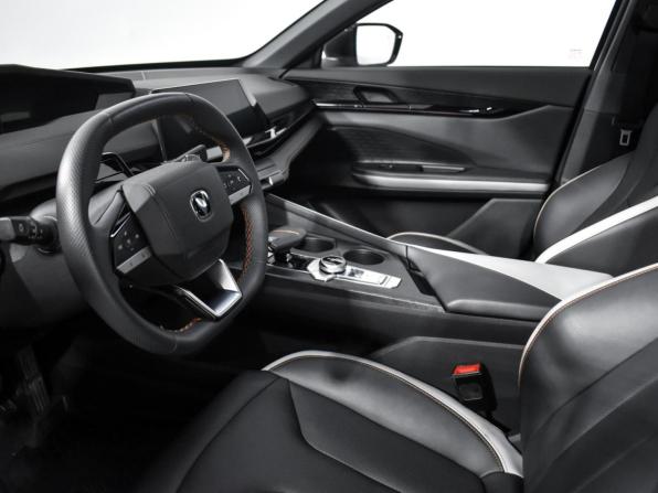Changan UNI-V I с пробегом 2024 года, цена 2 240 000 рублей, 32465 км, лифтбек, Автокод Объявления