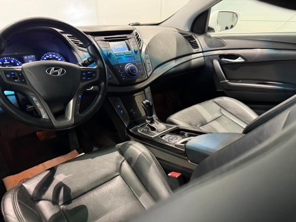 Hyundai i40 I Рестайлинг с пробегом 2016 года, цена 1 540 000 рублей, 115000 км, седан, Автокод Объявления