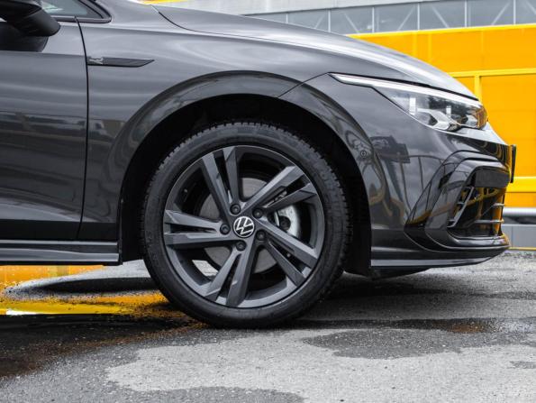 Volkswagen Golf VIII с пробегом 2022 года, цена 2 897 000 рублей, 42007 км, хэтчбек, Автокод Объявления
