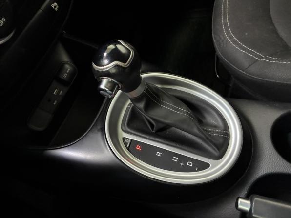 Kia Soul II Рестайлинг с пробегом 2019 года, цена 1 450 000 рублей, 205000 км, хэтчбек, Автокод Объявления