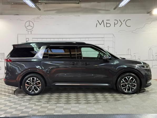Kia Carnival IV с пробегом 2022 года, цена 3 799 000 рублей, 102000 км, минивэн, Автокод Объявления