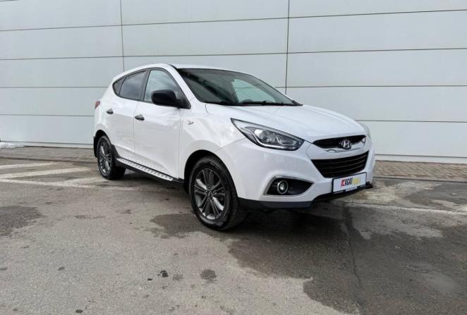 Hyundai ix35 I Рестайлинг с пробегом 2014 года, цена 930 000 рублей, 330258 км, внедорожник, Автокод Объявления