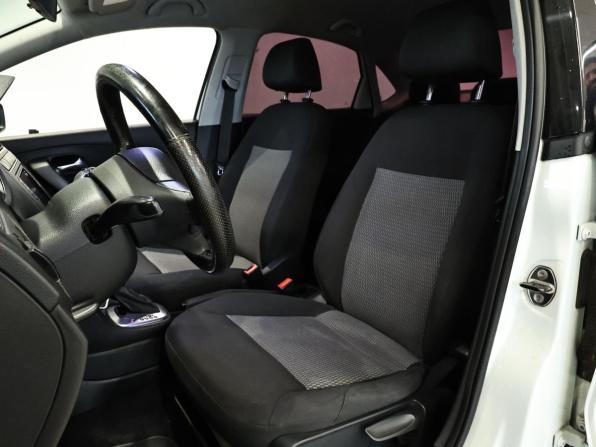 Volkswagen Polo V с пробегом 2015 года, цена 765 000 рублей, 184230 км, седан, Автокод Объявления