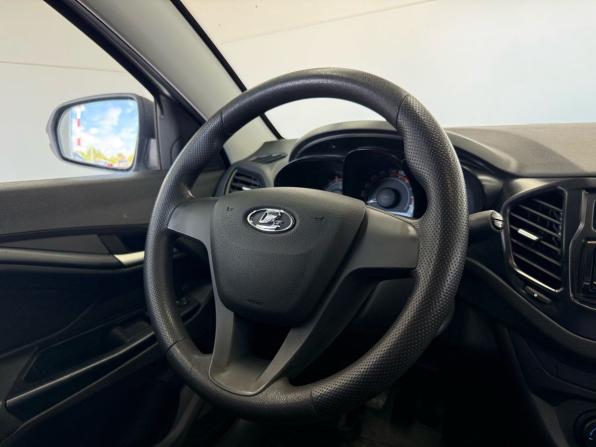Lada (ВАЗ) Vesta I с пробегом 2018 года, цена 989 000 рублей, 48100 км, седан, Автокод Объявления