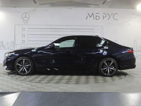 BMW 5 серии VIII (G60/G61/G68) с пробегом 2024 года, цена 7 490 000 рублей, 20000 км, седан, Автокод Объявления