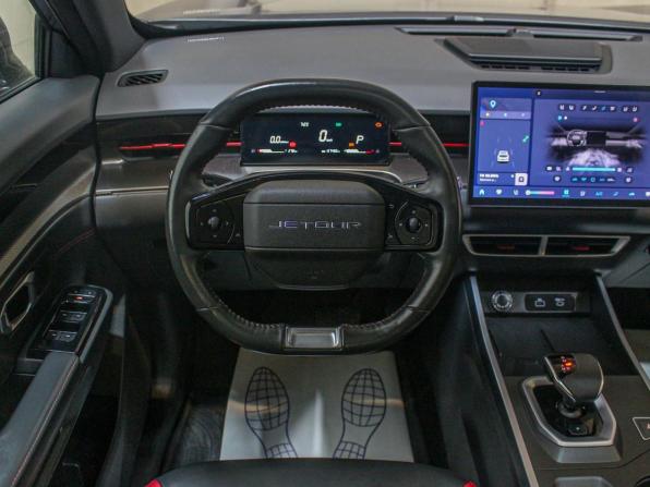 JETOUR DASHING I с пробегом 2023 года, цена 1 586 000 рублей, 157426 км, внедорожник, Автокод Объявления