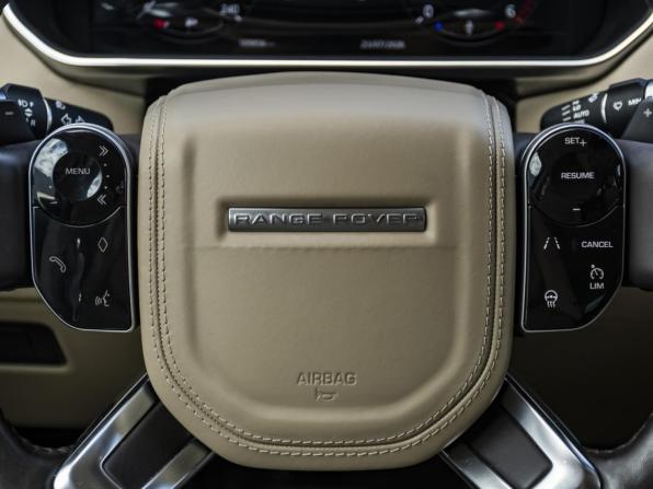 Land Rover Range Rover IV Рестайлинг с пробегом 2018 года, цена 5 330 000 рублей, 109859 км, внедорожник, Автокод Объявления