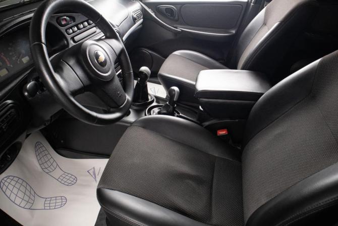 Chevrolet Niva I Рестайлинг с пробегом 2014 года, цена 589 000 рублей, 199835 км, внедорожник, Автокод Объявления