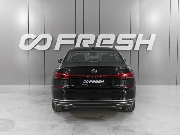 Volkswagen Passat (North America and China) II (China Market) Рестайлинг с пробегом 2024 года, цена 4 189 000 рублей, 43 км, седан, Автокод Объявления