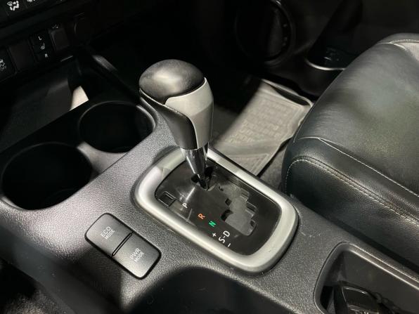Toyota Hilux VIII с пробегом 2016 года, цена 2 980 000 рублей, 221754 км, offers.body_type.unknown, Автокод Объявления