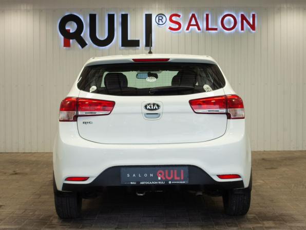 Kia Rio III Рестайлинг с пробегом 2015 года, цена 1 090 000 рублей, 157606 км, хэтчбек, Автокод Объявления