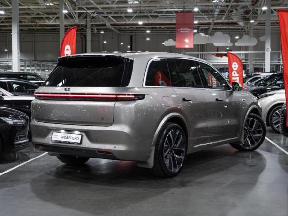 Li Auto (Lixiang) L8 I с пробегом 2022 года, цена 6 250 000 рублей, 4530 км, внедорожник, Автокод Объявления