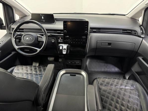 Hyundai Staria I с пробегом 2021 года, цена 4 270 000 рублей, 70500 км, минивэн, Автокод Объявления